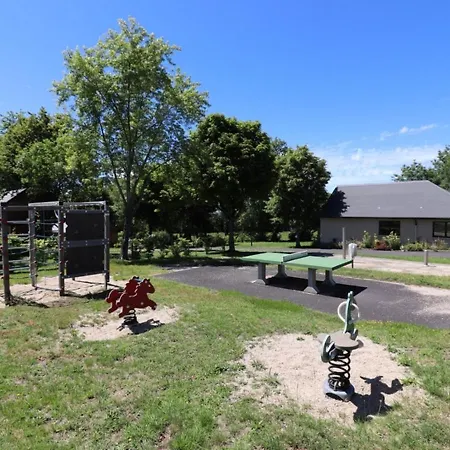 Au Coeur Des Volcans, Confortable Avec Terrasse, 2 Ch, Animaux Acceptes, Tennis, Jeux Pour Enfants - Fr-1-742-445 *